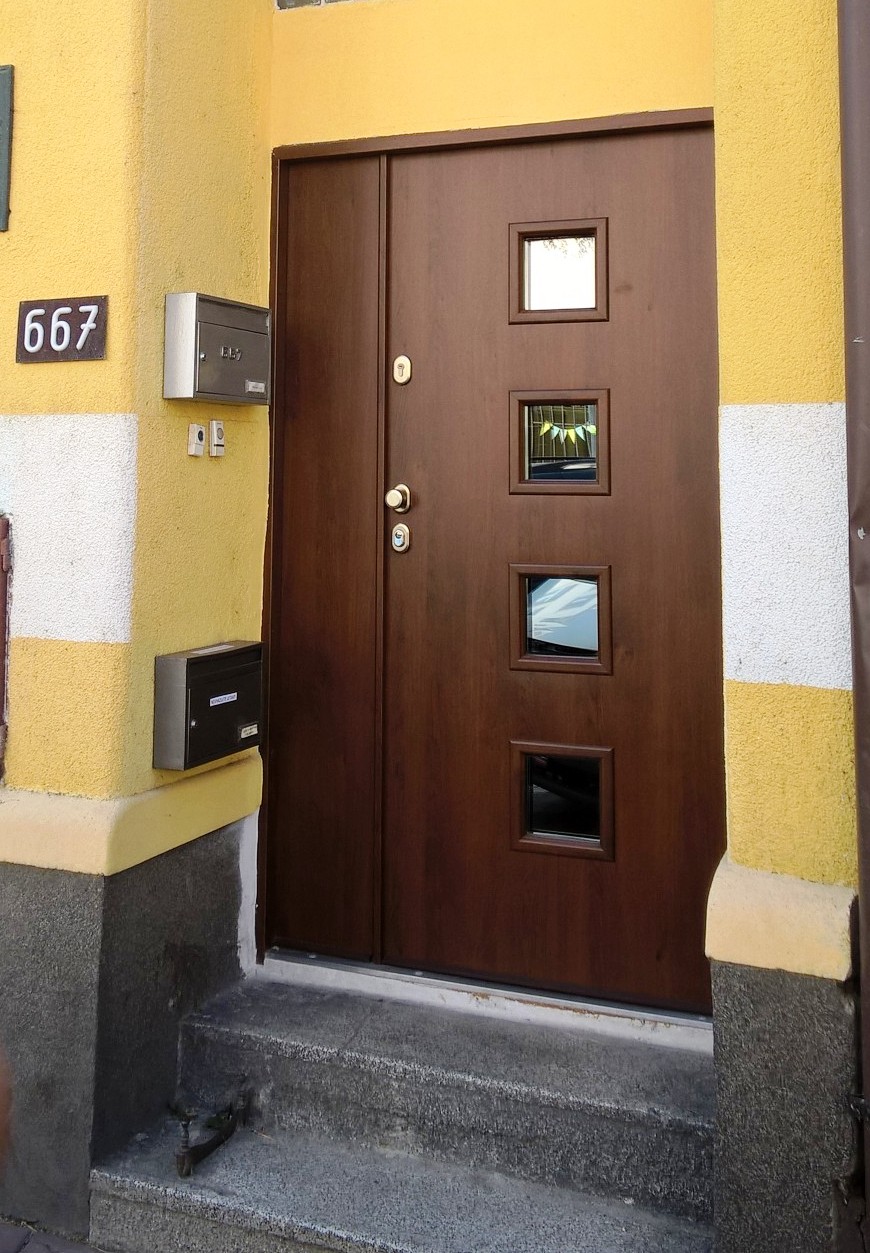 Dvoukřídlé bezpečnostní dveře, TT MAX, Pardubice, Smilova